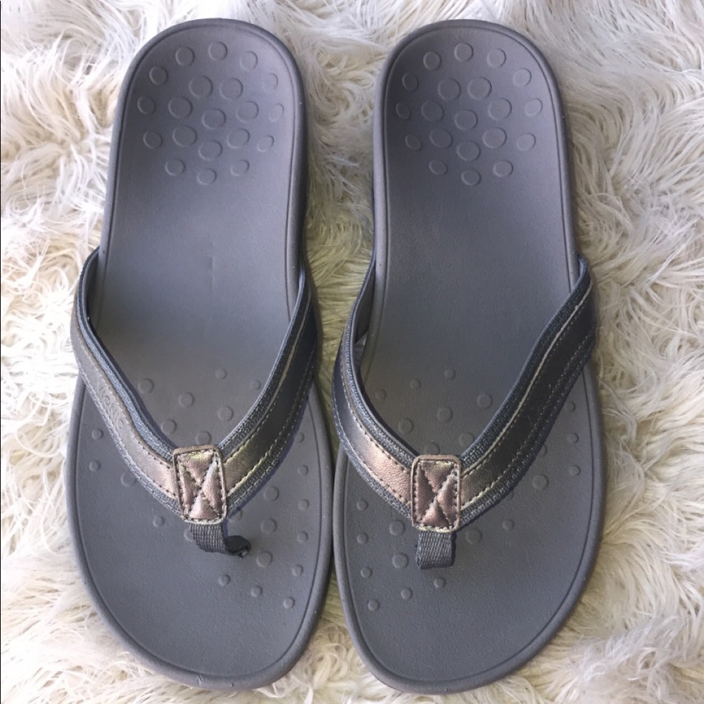 Vionic Thong Sandals